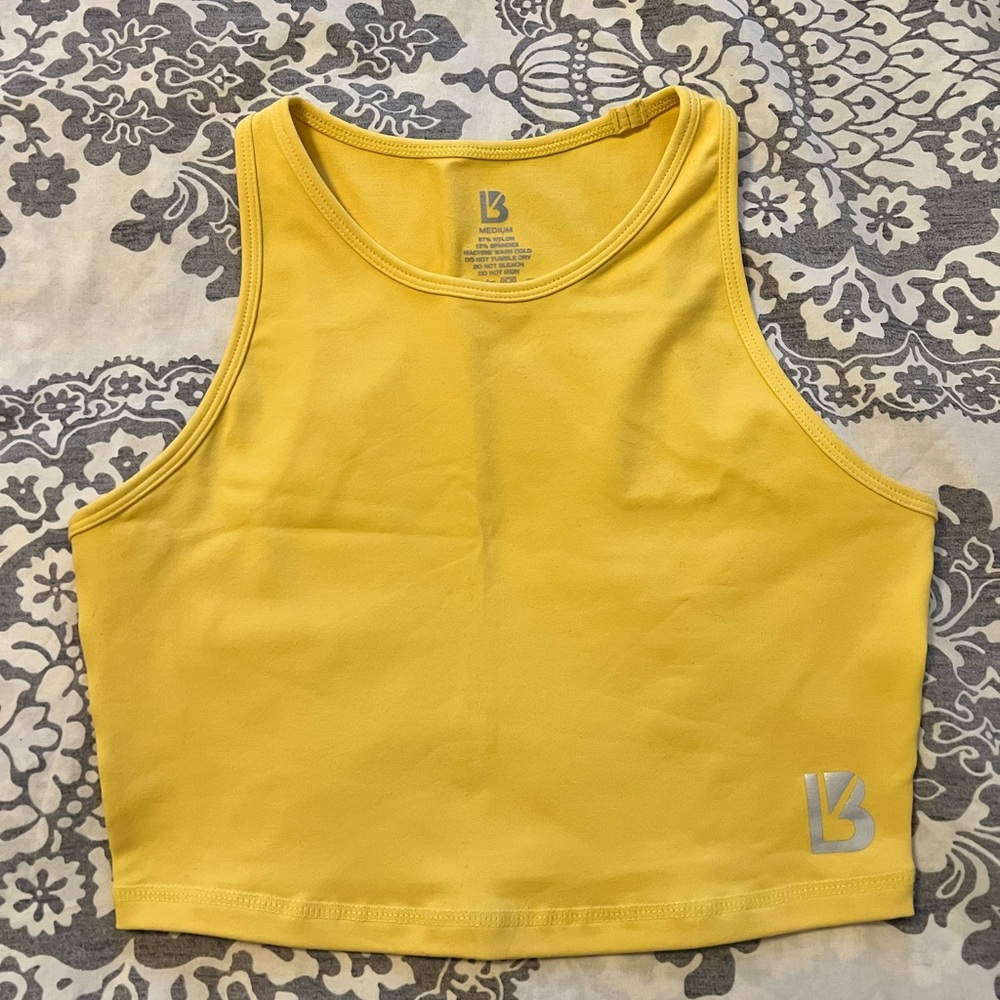 Buffbunny: Yellow Crop Top